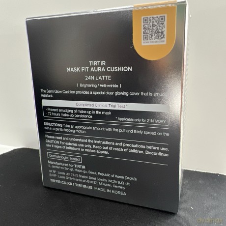 Brightening makeup in a sponge Mask Fit (Aura Cushion) 18 g - Shade: 24N Latte