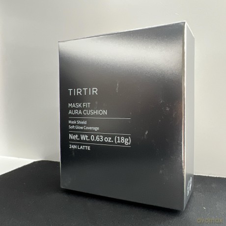 Brightening makeup in a sponge Mask Fit (Aura Cushion) 18 g - Shade: 24N Latte