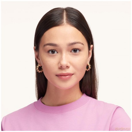 Natural Matte Mousse Foundation 16 g - Shade: 01