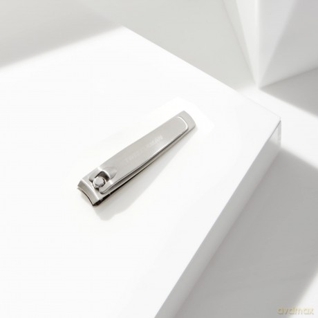 Steel nippers for nails (fingernail clipper)