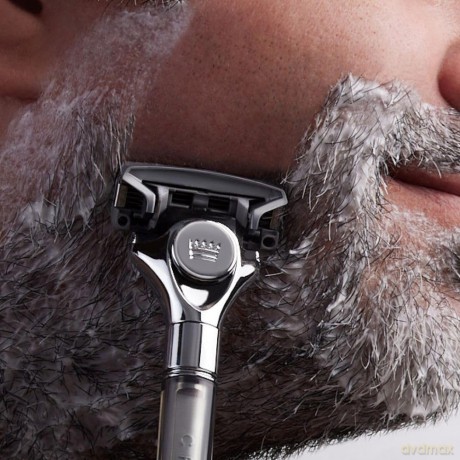 The Barber Grade razor + 2 replacement heads