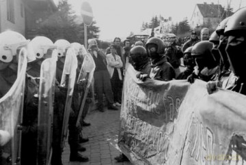 ANTIFA - Schulter an Schulter, wo der Staat versagte [DVD]
