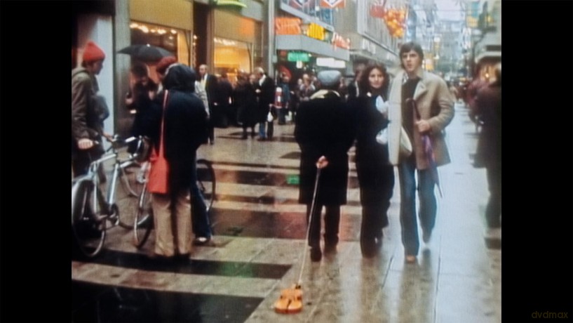 Nam June Paik: Moon Is The Oldest TV [DVD]