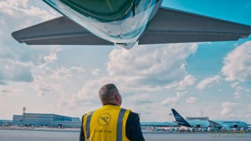 PilotsEYE.tv | MAURITIUS | Condor A330neo | 'From Purser to Pilot' [DVD]