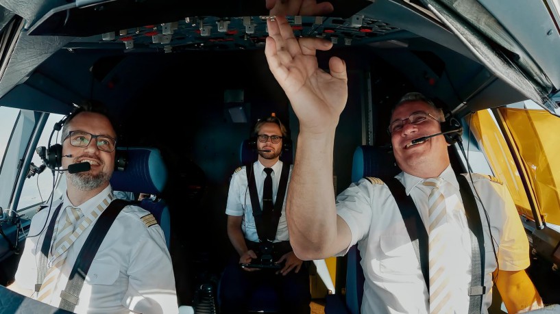 PilotsEYE.tv | MAURITIUS | Condor A330neo | 'From Purser to Pilot' [DVD]