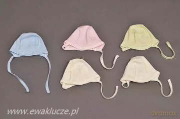 Czapeczka z dzianiny 56