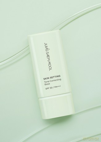 JSM Skin Setting Tone Correcting Base Baza p/makij