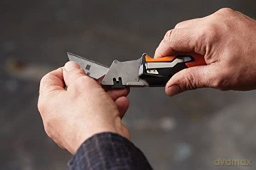 Fiskars - CarbonMax Folding Utility Knife