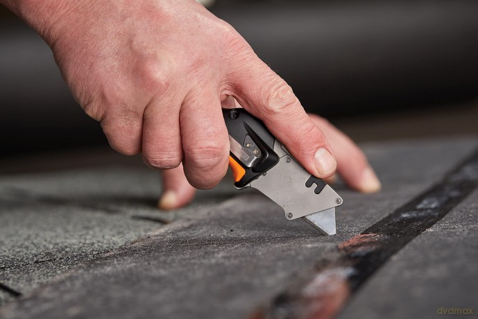 Fiskars - CarbonMax Folding Utility Knife