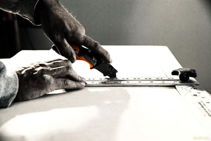 Fiskars - CarbonMax Folding Utility Knife
