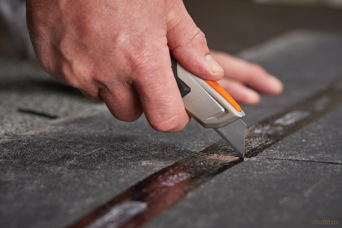 Fiskars - CarbonMax Utility Knife - Fixed Blade