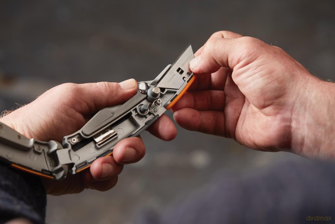Fiskars - CarbonMax Utility Knife - Fixed Blade