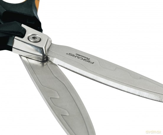 Fiskars - PowerArc heavy duty scissors - 21 cm