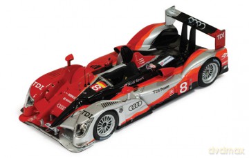 IXO Audi R15 TDI #8 A. Lotterer [ZABAWKA]