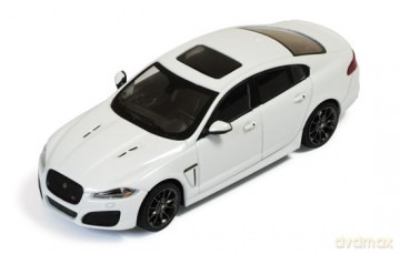 IXO Jaguar XFR 2010 (white) [ZABAWKA]