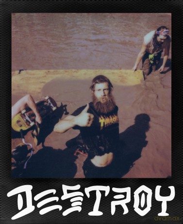 Polaroid - Color Film For I-Type Thrasher Edition