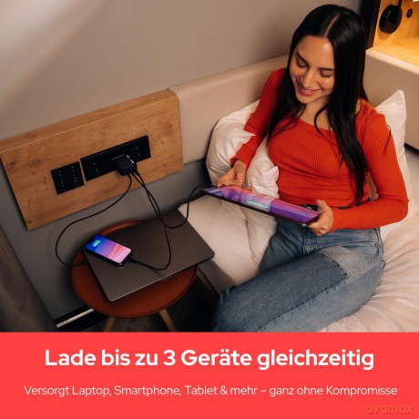 Verbatim - 100WGaN Charger, 3 Port US plug with EU and UK adaptors