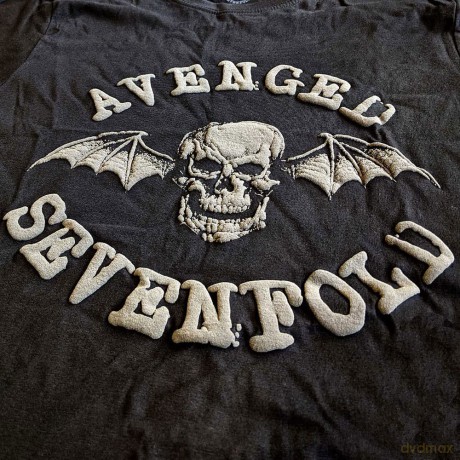 Avenged Sevenfold: Unisex T-Shirt: Classic Deathbat (Black) (Hi-Build) (Medium)