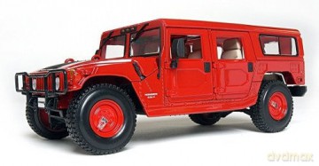 MAISTO Hummer Station Wagon 1992 (red) [ZABAWKA]