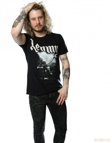 Motorhead: Lemmy Men's Tee: Lived to Win with Back Printing (Medium)