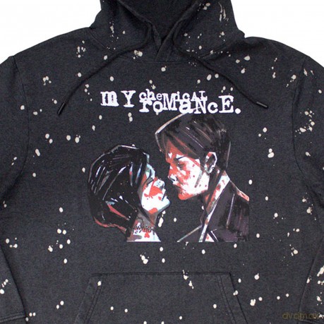 My Chemical Romance: Unisex Dip Dye Pullover Hoodie: Three Cheers (Black) (Wash Collection) (Medium)