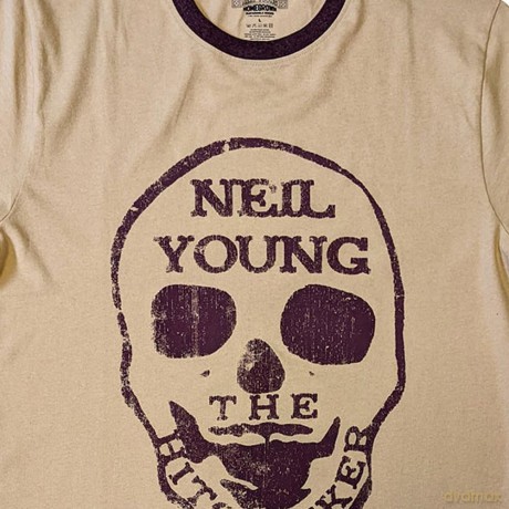 Neil Young: Unisex Ringer T-Shirt: Hitchhiker (Natural) (Medium)