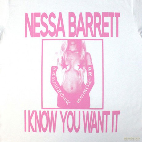 Nessa Barrett: Unisex T-Shirt: I Know You Want It (White) (Large)