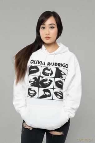 Olivia Rodrigo: Unisex Pullover Hoodie: Threshold Lips Grid (White) (Medium)