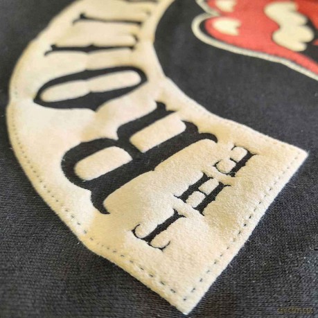 Rolling Stones - The: The Rolling Stones Unisex T-Shirt: Sixty Biker Tongue (Black) (Suede Flock Print) (Small)