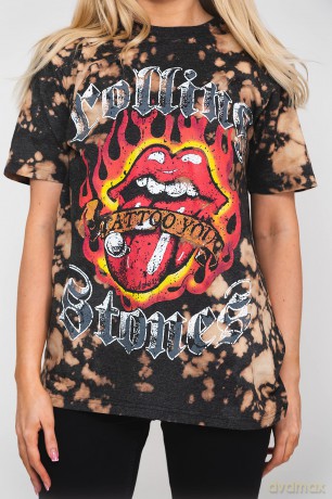 Rolling Stones - The: The Rolling Stones Unisex T-Shirt: Tattoo Flames (Dip-Dye On Grey) (Wash Collection) (Small)