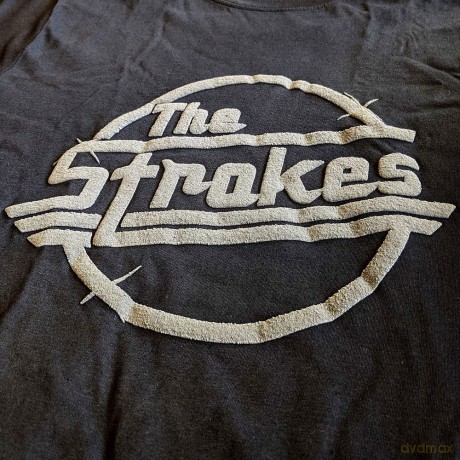 Strokes - The: The Strokes Unisex T-Shirt: OG Magna (Black) (Hi-Build) (Large)