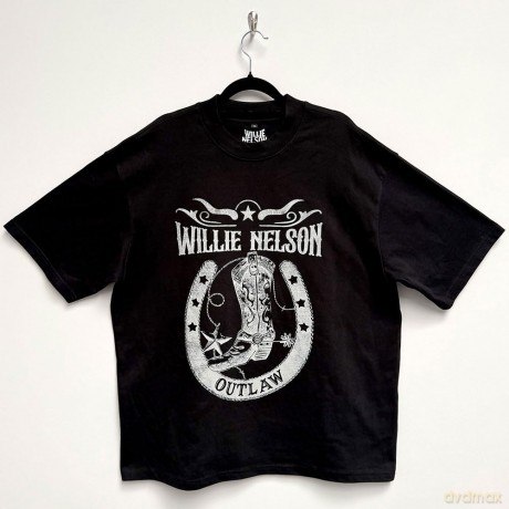 Willie Nelson: Unisex Oversized Boxy T-Shirt: Outlaw (Black) (Small)