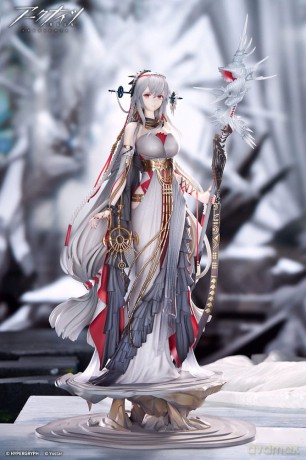 Arknights PVC Statue 1/7 Skadi The Corrupting Heart The Pilgrim Ver. 37 cm