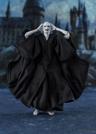 Harry Potter and the Philosopher's Stone S.H. Figuarts Action Figure Lord Voldemort 15 cm