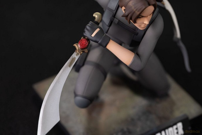 Tomb Raider PVC Statue The Legend of Lara Croft 19 cm