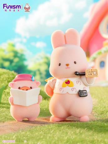 Momo Bunny Strawberry Town Series Mini Figures 9 cm Display (8)