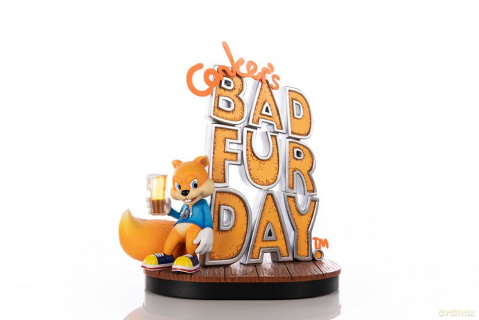Conker´s Bad Fur Day Statue Game Cover Exclusive Edition 45 cm