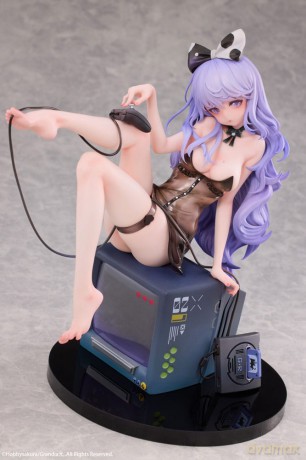 Original Illustration PVC Statue 1/7 Game Girl illustration by Grandia Yuan 21 cm