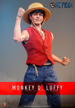 One Piece (Netflix) Action Figure 1/6 Monkey D. Luffy 31 cm