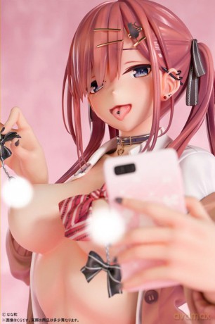 Original Character PVC Statue 1/5 Red-Haired Gyaru-Chan Bare Face Ver. Illustration by Nanamakura 29 cm