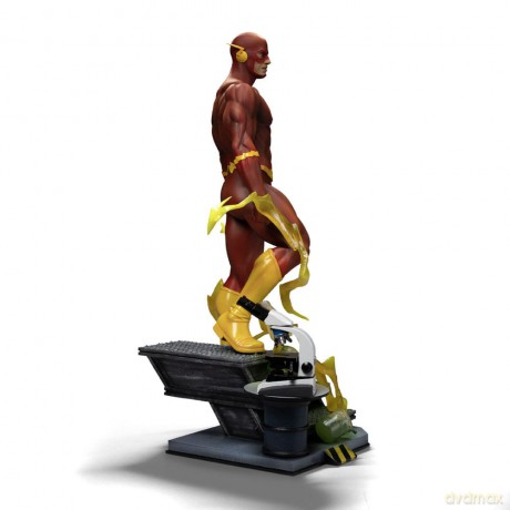 DC Comics Legacy Replica Statue 1/4 Flash 54 cm