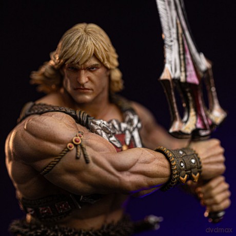 Masters of the Universe Deluxe Art Scale Statue 1/10 He-Man Unleashed 34 cm