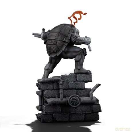 Teenage Mutant Ninja Turtles Art Scale Statue 1/10 Michelangelo Black and White Variant 26 cm