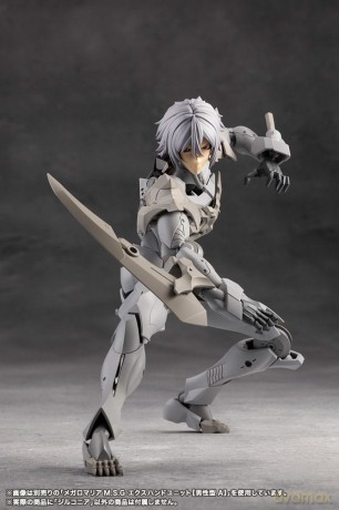 Megalomaria Unlimited Universe Model Kit Zirconia 18 cm