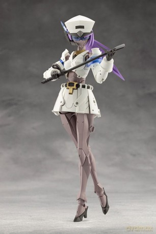 Megalomaria Unlimited Universe Plastic Model Kit Vanguard Leader 16 cm