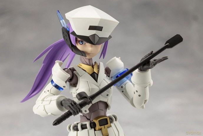 Megalomaria Unlimited Universe Plastic Model Kit Vanguard Leader 16 cm