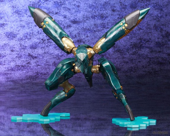Metal Gear Solid 4 Plastic Model Kit 1/100 Metal Gear Ray 21 cm