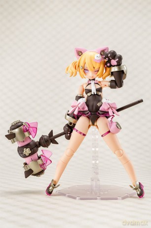 Megami Device Plastic Model Kit 1/1 Puni Mofu Kuro Mao 14 cm