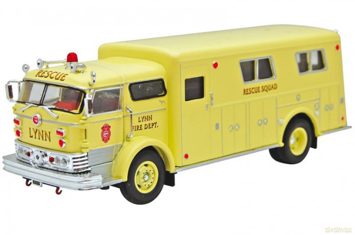 Signature 1960 Mack Rettungswagen [ZABAWKA]