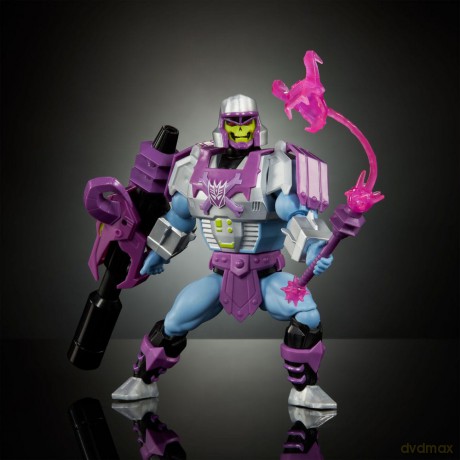 Masters of the Universe x Transformers Action Figure Megatron Armor Skeletor 14 cm